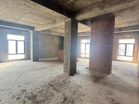 4 otaqlı yeni tikili - 28 May m. - 147 m²