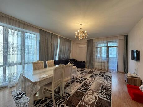 3 otaqlı yeni tikili - Bakıxanov q. - 83 m²