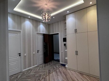 3 otaqlı yeni tikili - 28 May m. - 120 m²