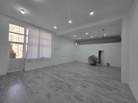 Obyekt - İnşaatçılar m. - 70 m²
