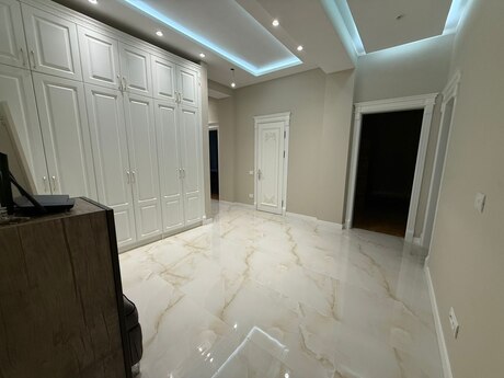 3 otaqlı yeni tikili - Ağ şəhər q. - 107 m²