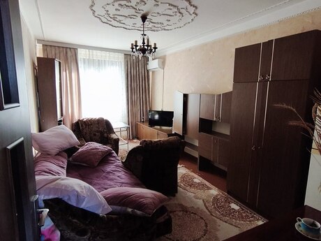 5 otaqlı köhnə tikili - Bakıxanov q. - 110 m²