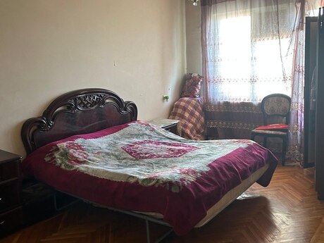 3 otaqlı köhnə tikili - Azadlıq Prospekti m. - 80 m²