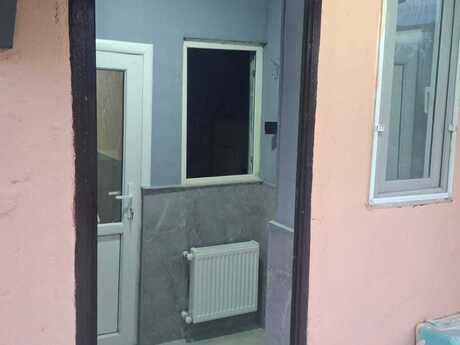 2 otaqlı həyət evi/bağ evi - Avtovağzal m. - 55 m²