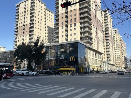 3 otaqlı yeni tikili - Nəsimi r. - 128 m²