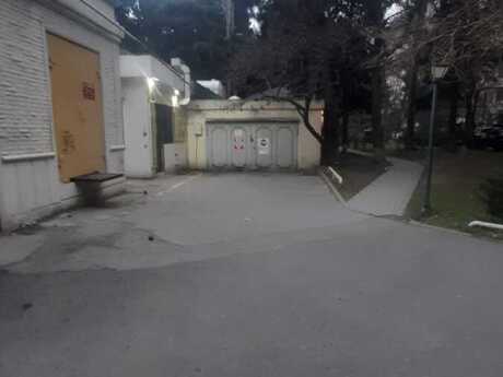 Qaraj - Azadlıq Prospekti m. - 47.2 m²