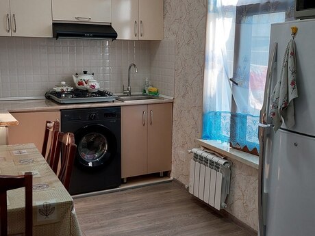 5 otaqlı həyət evi/bağ evi - Hövsan q. - 114 m²