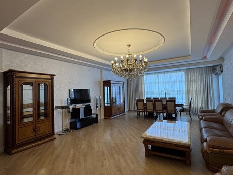 3-комн. новостройка - м. Нариман Нариманов - 170 м²