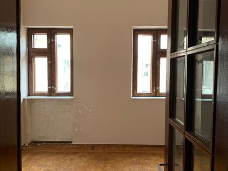 3 otaqlı köhnə tikili - Sahil m. - 120 m²