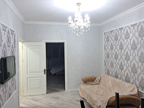 2 otaqlı köhnə tikili - Memar Əcəmi m. - 45 m²