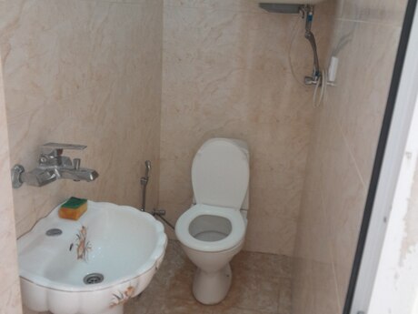 Obyekt - İnşaatçılar m. - 25 m²