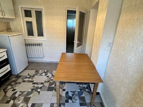 1 otaqlı həyət evi/bağ evi - Binəqədi q. - 23 m²