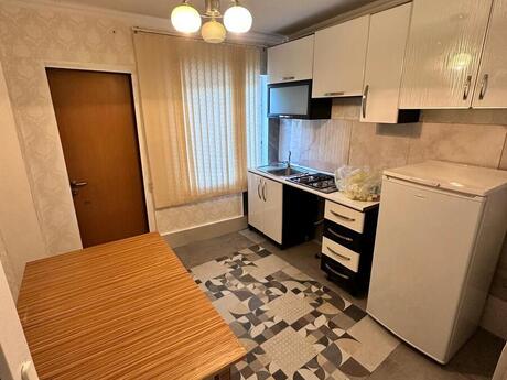 1 otaqlı həyət evi/bağ evi - Binəqədi q. - 23 m²