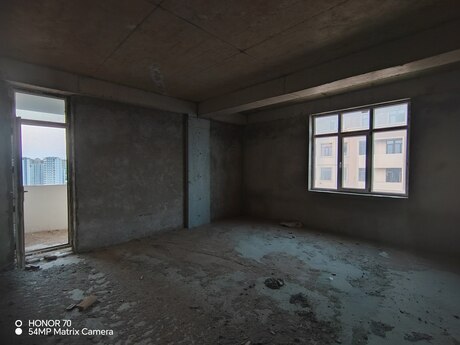 3 otaqlı yeni tikili - Ağ şəhər q. - 157 m²