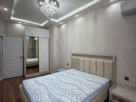 2 otaqlı yeni tikili - Elmlər Akademiyası m. - 66 m²