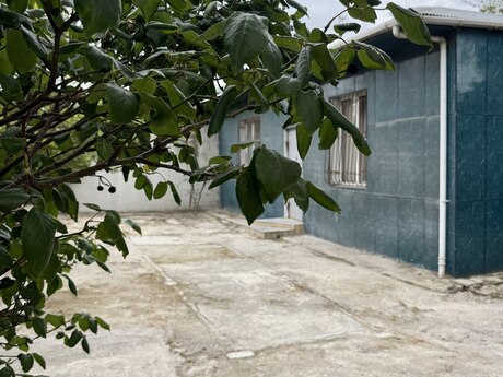 3 otaqlı həyət evi/bağ evi - Bakıxanov q. - 73 m²
