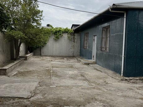 3 otaqlı həyət evi/bağ evi - Bakıxanov q. - 73 m²