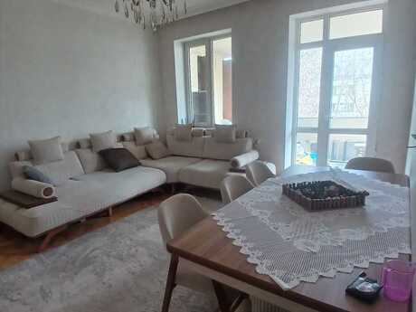 3 otaqlı köhnə tikili - Nəriman Nərimanov m. - 100 m²