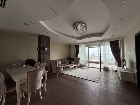 3 otaqlı yeni tikili - İçəri Şəhər m. - 143 m²