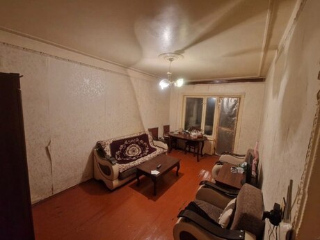 2 otaqlı köhnə tikili - Həzi Aslanov m. - 45 m²