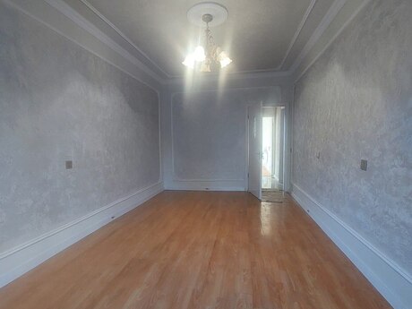 3 otaqlı köhnə tikili - Əhmədli m. - 85 m²