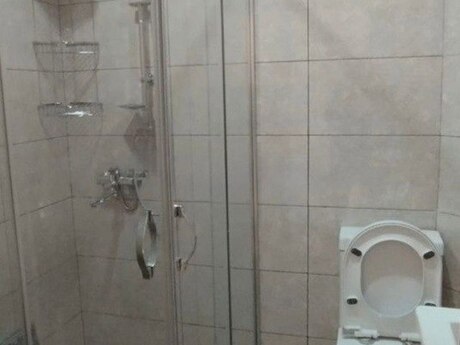 2 otaqlı köhnə tikili - Qara Qarayev m. - 35 m²
