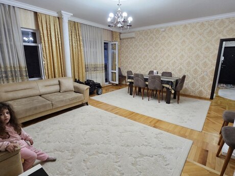 5 otaqlı köhnə tikili - Azadlıq Prospekti m. - 130 m²