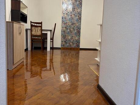Elan №6136798 - Bakı, İnşaatçılar m., 2 otaqlı, 40 m², 1/5 mərtəbə
