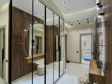 4 otaqlı yeni tikili - Nəsimi r. - 185 m²