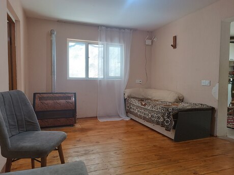 2 otaqlı həyət evi/bağ evi - M.Ə.Rəsulzadə q. - 50 m²
