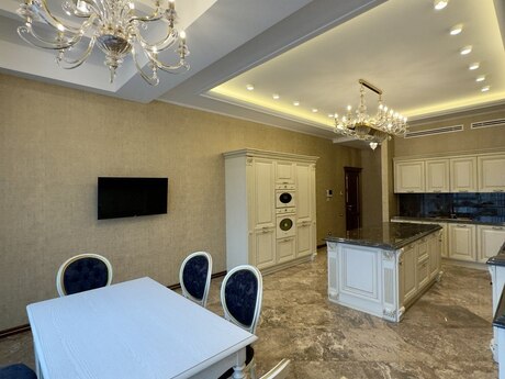 4-комнатная квартира, 245 м², Nizami: 1 300 000 ₼ 5