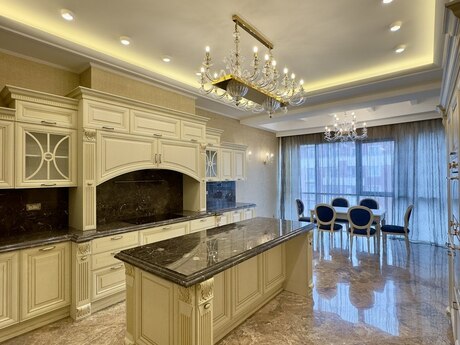 5 otaqlı yeni tikili - Nizami m. - 185 m²