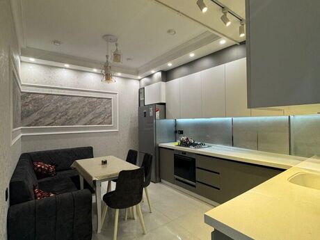 3 otaqlı yeni tikili - Şah İsmayıl Xətai m. - 100 m²