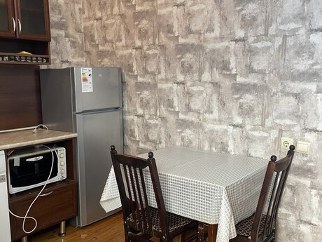 2 otaqlı həyət evi/bağ evi - Xətai r. - 51 m²