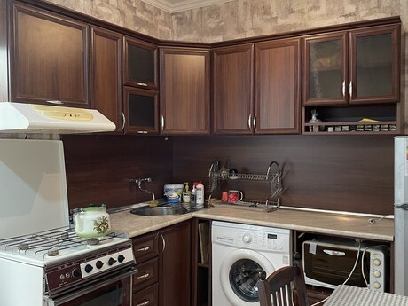 2 otaqlı həyət evi/bağ evi - Xətai r. - 51 m²