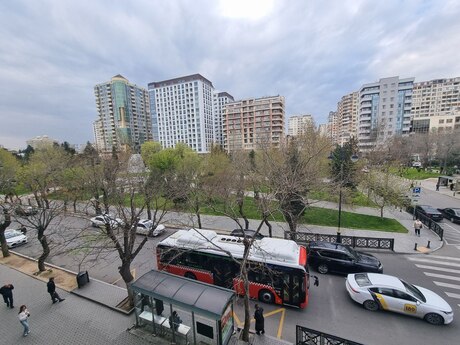4 otaqlı yeni tikili - Nəsimi r. - 184 m²