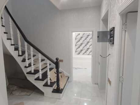 5 otaqlı həyət evi/bağ evi - Qaraçuxur q. - 180 m²
