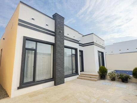 4 otaqlı həyət evi/bağ evi - Şüvəlan q. - 160 m²