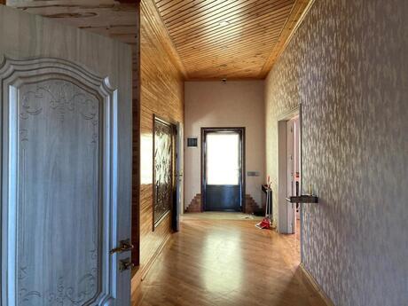 4 otaqlı həyət evi/bağ evi - Şüvəlan q. - 220 m²