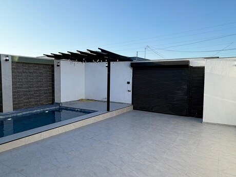 4 otaqlı həyət evi/bağ evi - Şüvəlan q. - 150 m²