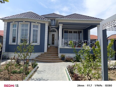 4 otaqlı həyət evi/bağ evi - Pirşağı q. - 140 m²