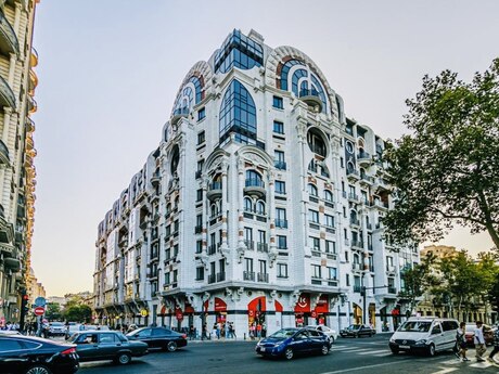4-комн. новостройка - м. Сахил - 171 м²