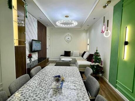 3 otaqlı köhnə tikili - Memar Əcəmi m. - 78 m²