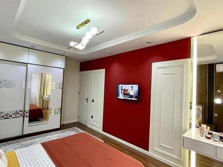3 otaqlı köhnə tikili - Memar Əcəmi m. - 78 m²