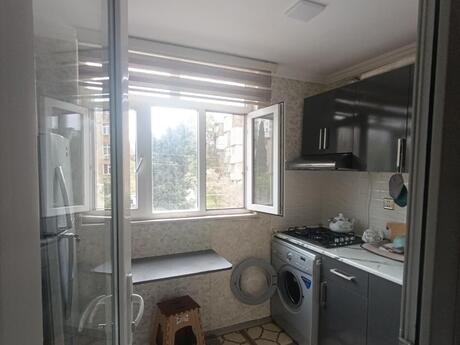 2 otaqlı köhnə tikili - Qara Qarayev m. - 45 m²