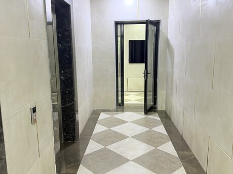 4-комн. новостройка - м. 28 мая - 255 м²
