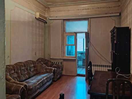 2 otaqlı köhnə tikili - Azadlıq Prospekti m. - 39 m²