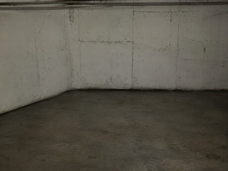 Qaraj - Həzi Aslanov m. - 18 m²