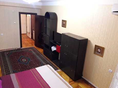 1 otaqlı köhnə tikili - 28 May m. - 40 m²