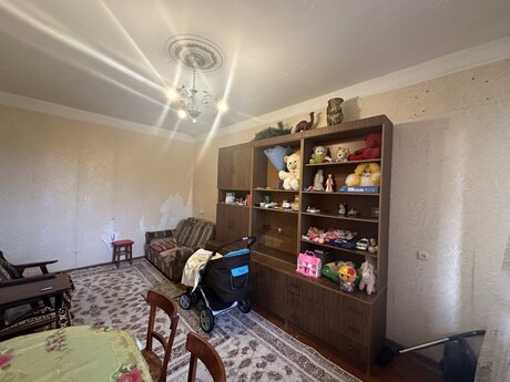 3 otaqlı köhnə tikili - Əhmədli q. - 80 m²